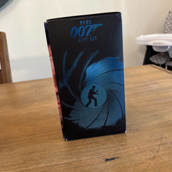 James Bond Collection 007 Gift Set - 3 Tape set - Picture 5 of 8